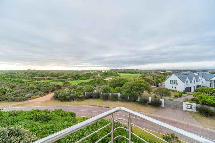 5 Bedroom Property for Sale in St Francis Links Eastern Cape